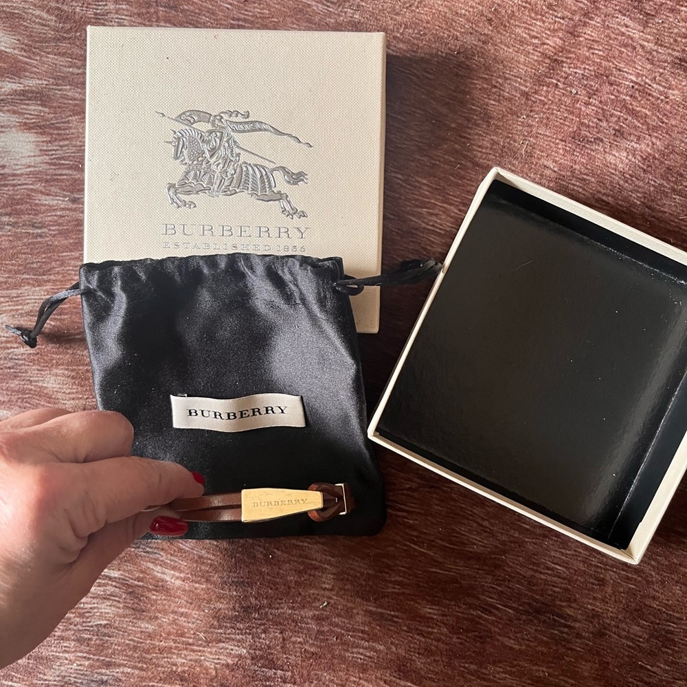 Burberry Tan Leather Belt - Picture 2 of 5